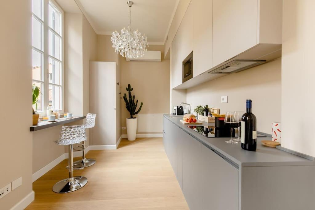 Duomo Luxury With View Apartment